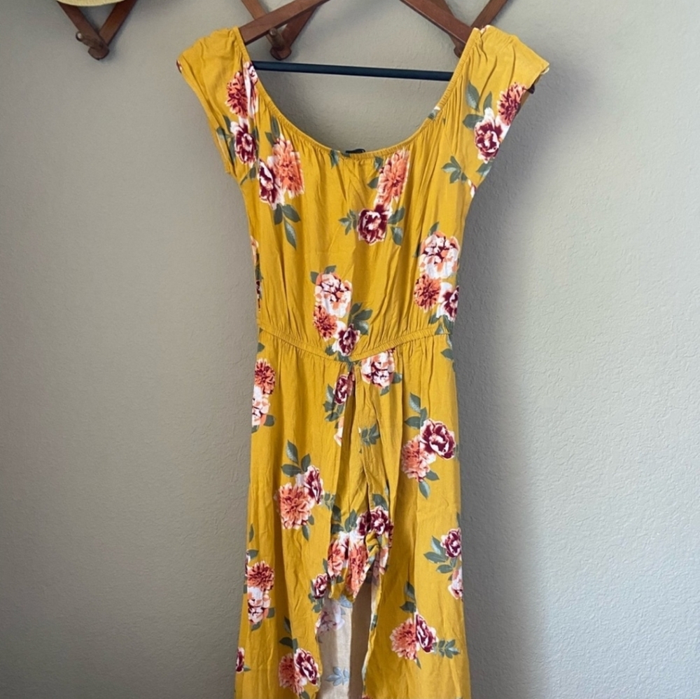 3/$15 J for Justify yellow romper *offers welcome*